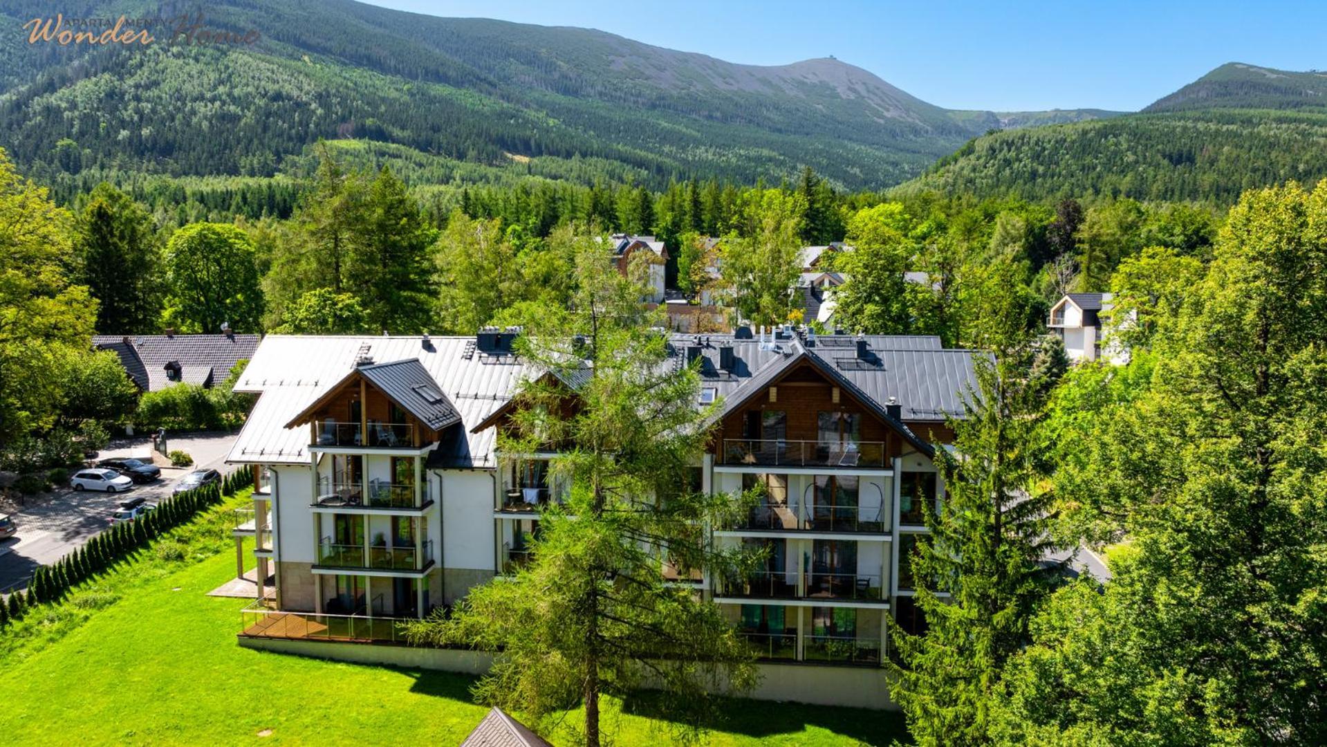 Wonder Home - Apartamenty Z Widokami I Blisko Szlakow - W Spokojnej Czesci Karpacza Luaran gambar